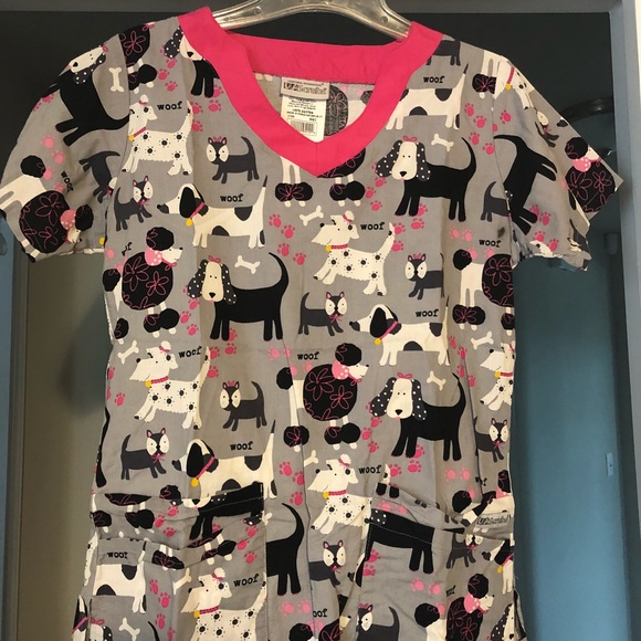 Scrub top - Picture 6 of 6